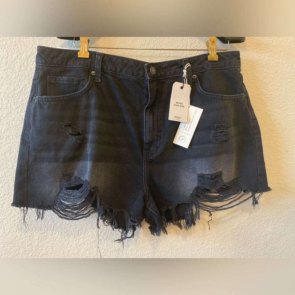 NWT Forever 21 Retro High Rise Black Denim Shorts